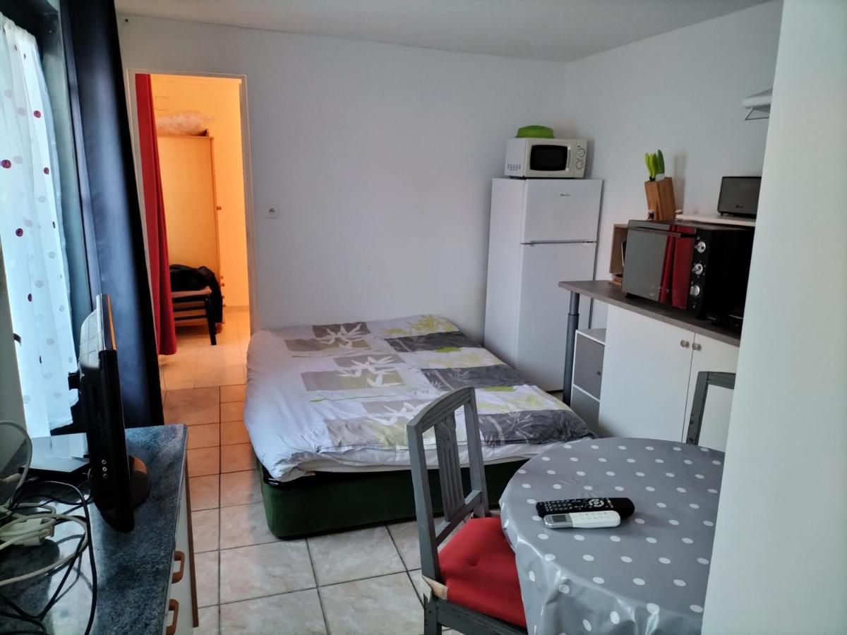 Maisonnee Avec Une Chambre Saint-Michel-en-l'Herm Екстер'єр фото